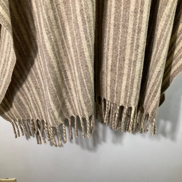 Rustic Vintage South Western Wool Poncho Boho Striped V Tie Neck Scarf Botton Fr - Picture 7 of 9